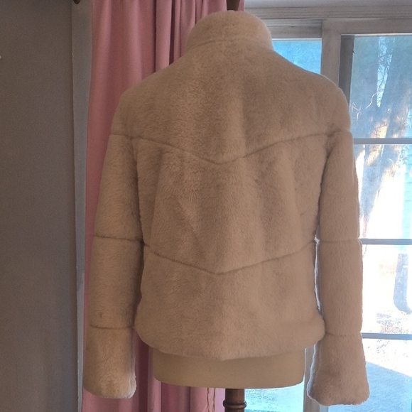 Women's Cream Faux Fur Jacket - Picture 6 of 9